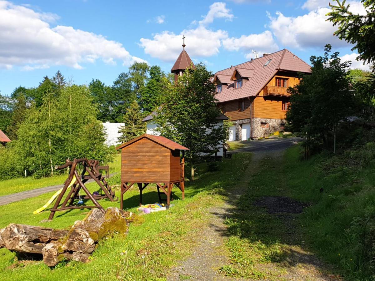 Koenig-In Hotel Hojsova Straz Exterior photo